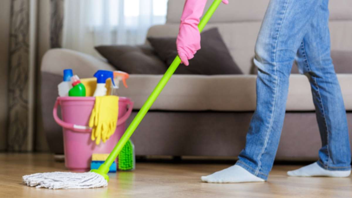 10 Easy House Cleaning Tips For A Spotless Home